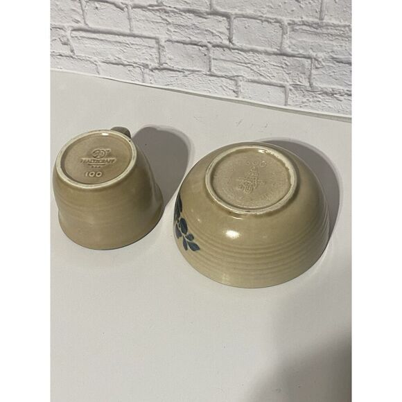 Pfaltzgraff Folk Art Stoneware Bowl Tan Blue Floral Primitive Country 6.25” - Picture 11 of 15